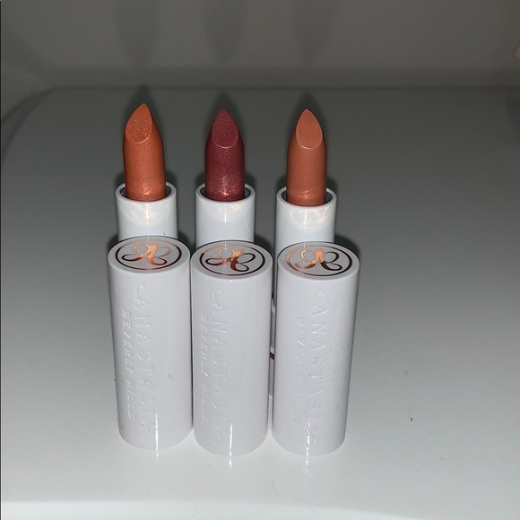 ⭐️HOST PICKED⭐️ Set of 3 mini lipsticks - Picture 1 of 5
